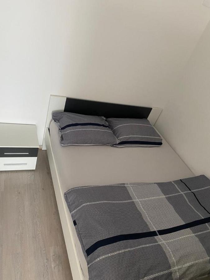 Apartment Vrbani Zagreb Exterior foto